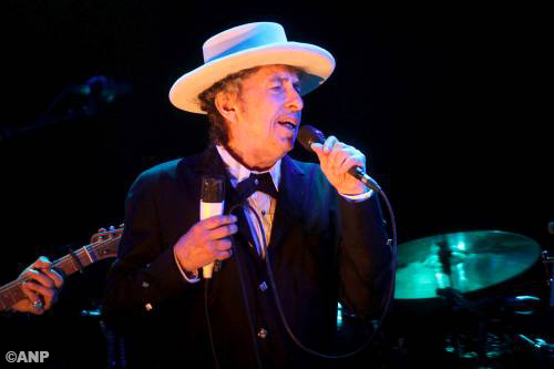 Lid Nobelcomité: Bob Dylan is bot en arrogant