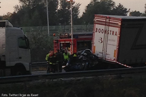 A12 bij Gouda afgesloten door ernstig ongeval [+foto's]