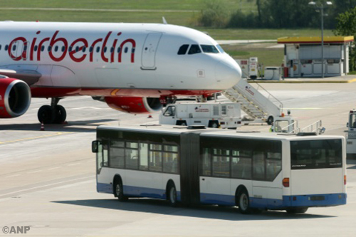 Air Berlin wil vliegtuigvloot halveren en 1200 banen schrappen