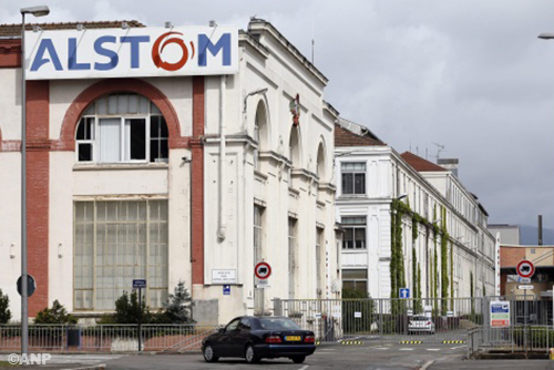 Franse president wil treinfabriek 'Alstom' redden 
