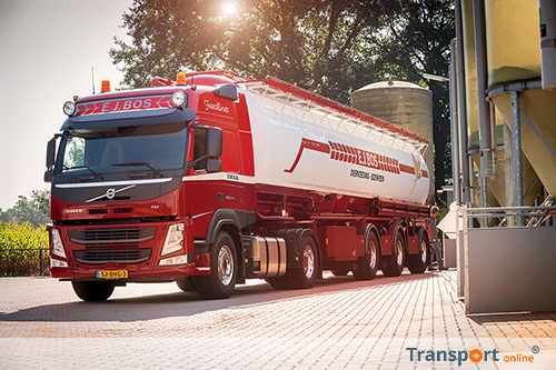 Volvo FM-bulkwagens voor E.J. Bos Diervoeding