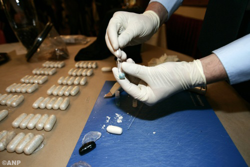 Nederlander gepakt met buik vol cocaïne