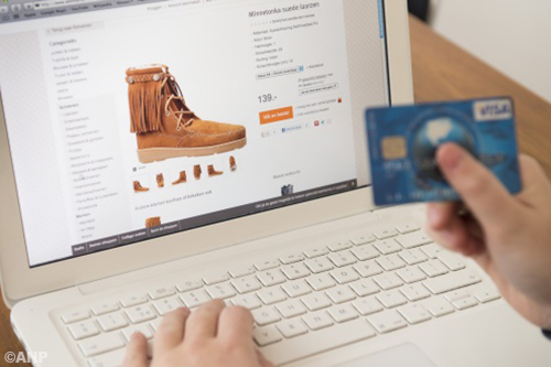 Faillissementen geven online shoppen boost