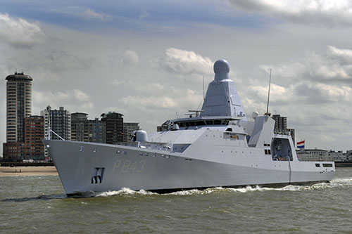 Nederlands Marineschip onderschept 2.000 kg cocaïne