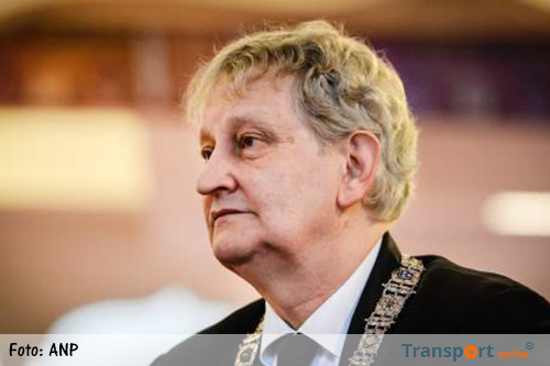 Burgemeester Van der Laan ernstig ziek