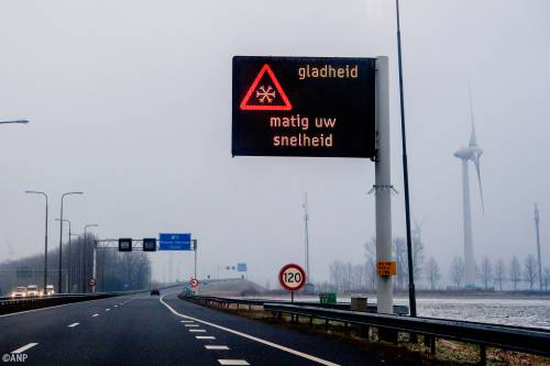 Dode door gladheid op A15 bij IJzerdoorn