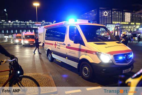Ambulance rijdt voetganger dood in Hamburg