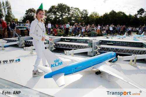 KLM-maquette brengt 16.000 euro op