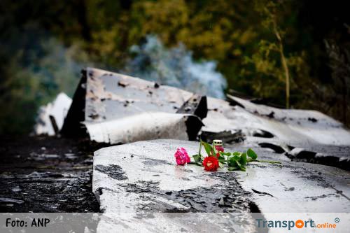 Mogelijke botresten MH17-doden overgedragen