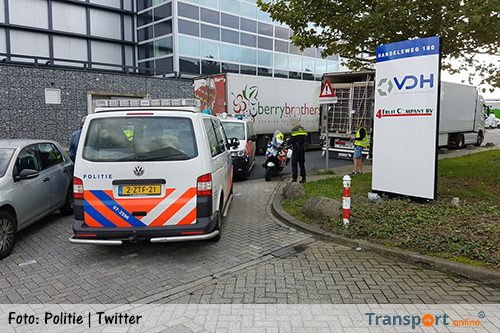 Vier vluchtelingen aangetroffen in vrachtwagen in Ridderkerk
