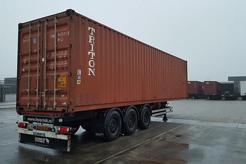Gestolen containerchassis met container van Leverink Transport gevonden