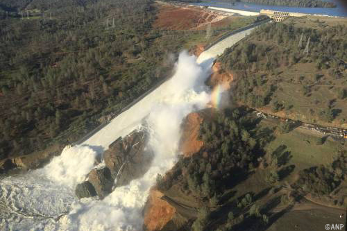 Evacuaties vanwege beschadigde Oroville Dam Californië