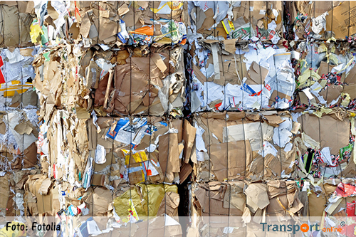ILT en douane onderscheppen vervuild papierafval