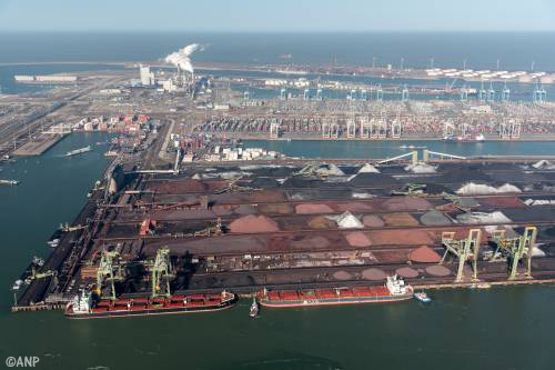 Minder schepen naar 'veilige' Rotterdamse haven