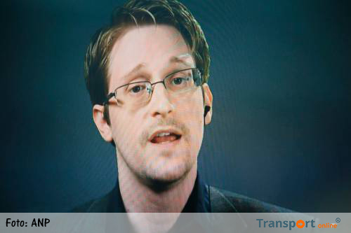 'Uitlevering Snowden als cadeau voor Trump'