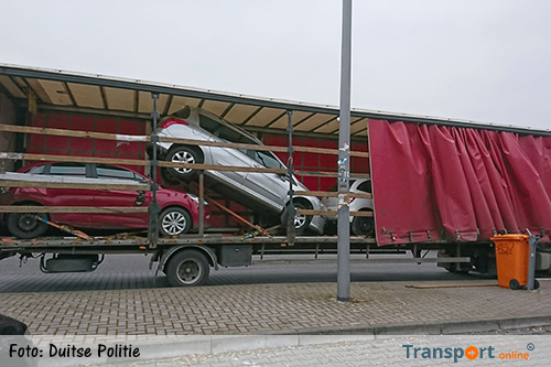 Gevaarlijke, creatieve manier van laden kost Poolse chauffeur 2.000 euro [+foto's]
