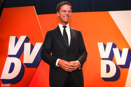 VVD weer de grootste, PvdA gedecimeerd