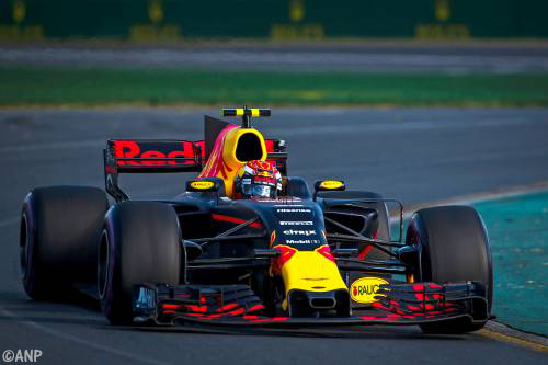 Renault stelt geduld Verstappen op de proef 