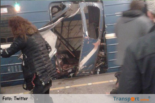 Vermoedelijk tien doden en 50 gewonden door bom in metro [+foto's&video]