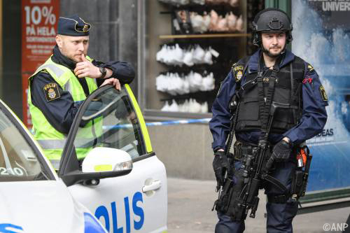Huiszoekingen in onderzoek aanslag Zweden