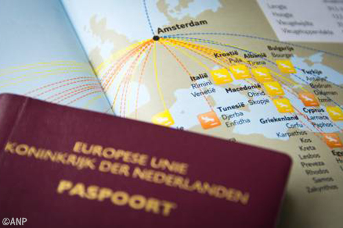 Raad van State wil helderheid over paspoort