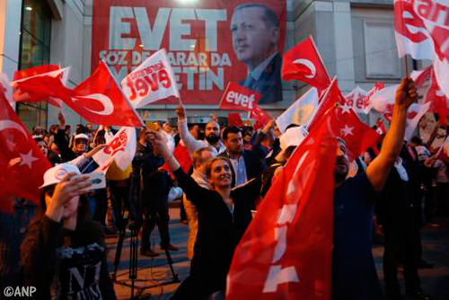 Oppositie: uitslag referendum Turkije ongeldig