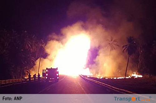 Tankwagen ontploft na botsing: meerdere doden [+foto's]