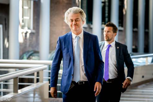 Wilders: benoem drie informateurs 