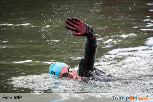 Zwemmer Van der Weijden finisht in Rotterdam