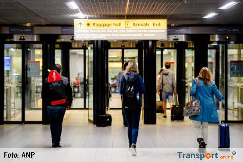 Schiphol geeft trolleyloze reiziger voorrang