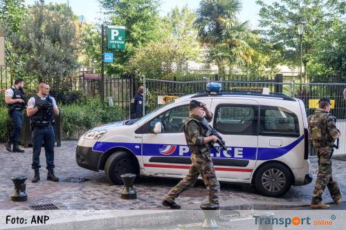 Man opgepakt na aanval op militairen Parijs