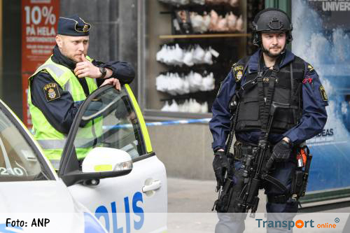 Agent bij Medborgarplatsen in Stockholm neergestoken [+foto]