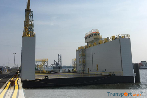 Havenbedrijf Antwerpen neemt twee drijvende droogdokken in gebruik