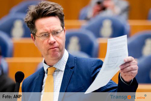 PVV 'plagieert' D66 in pleidooi referendum