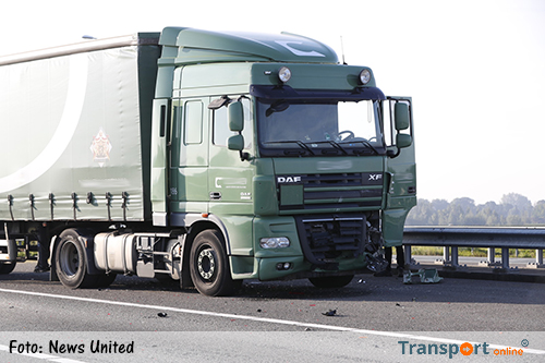 N50 bij Kampen-Zuid dicht na dodelijk ongeval met auto en vrachtwagen [+foto]