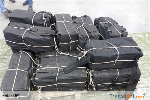 400 kilo cocaïne ontdekt in container met autobanden na tip