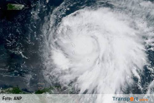Orkaan Maria raakt Dominica op volle kracht