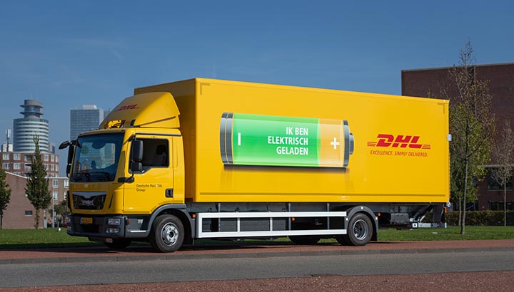 DHL neemt elektrische vrachtwagen in gebruik