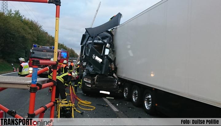 Vrachtwagenchauffeur omgekomen bij ongeval op Duitse A3 [+foto's]