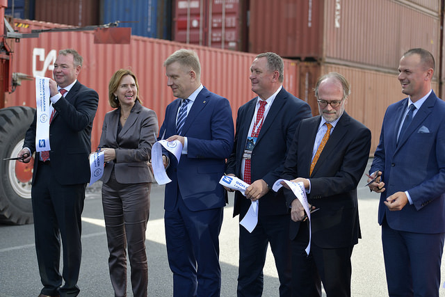 Cora van Nieuwenhuizen bezoekt Schavemaker Logistics & Transport in Polen