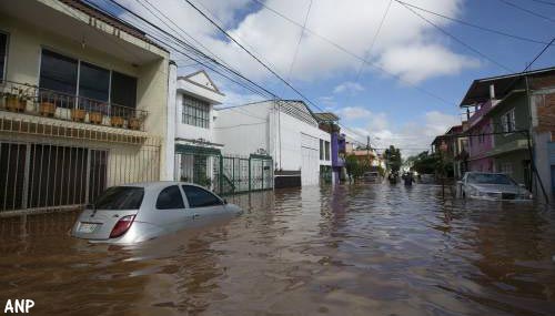 Mexico maakt zich op voor komst orkaan Willa