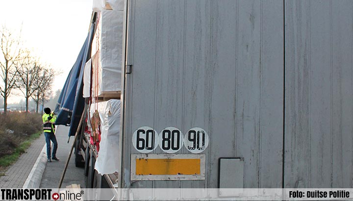 Vrachtwagen gestopt tijdens controle ladingzekering [+foto's]