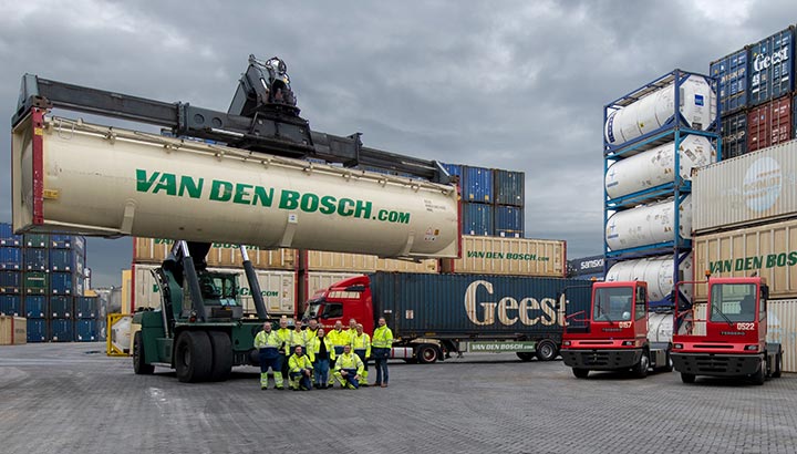 Al 20 jaar overslagterminal in Bergen op Zoom voor Van den Bosch Transporten