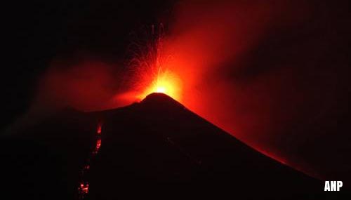 Eruptie Etna verstoort vliegverkeer