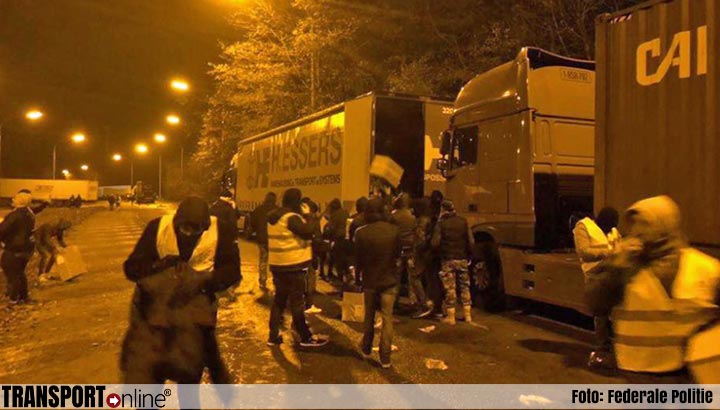 Belgische politie op zoek naar vrachtwagen plunderaars [+foto]