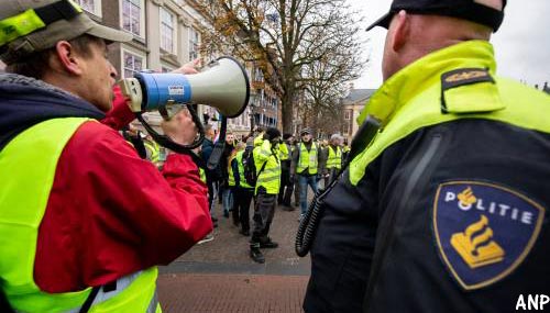 Politie fout met afpakken 'gele hesjes'-camera
