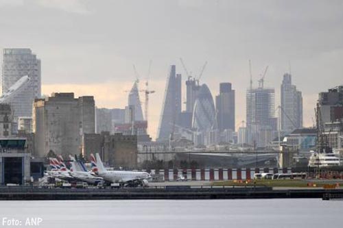 Bom weggehaald, luchthaven Londen weer open