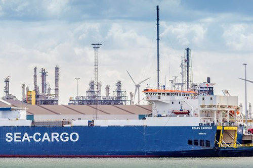 Sea-Cargo bereikt mijlpaal van twee miljoen ton lading via Broekman Logistics in Rotterdam