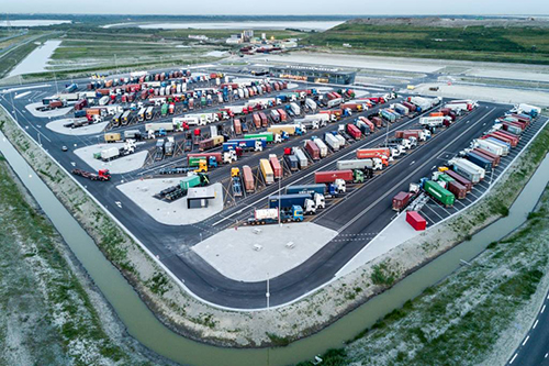 Hercuton bouwt grootste Truckwash van Nederland