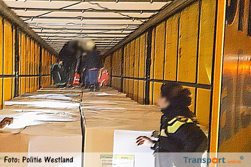 Zes vluchtelingen gevonden in vrachtwagen trailer